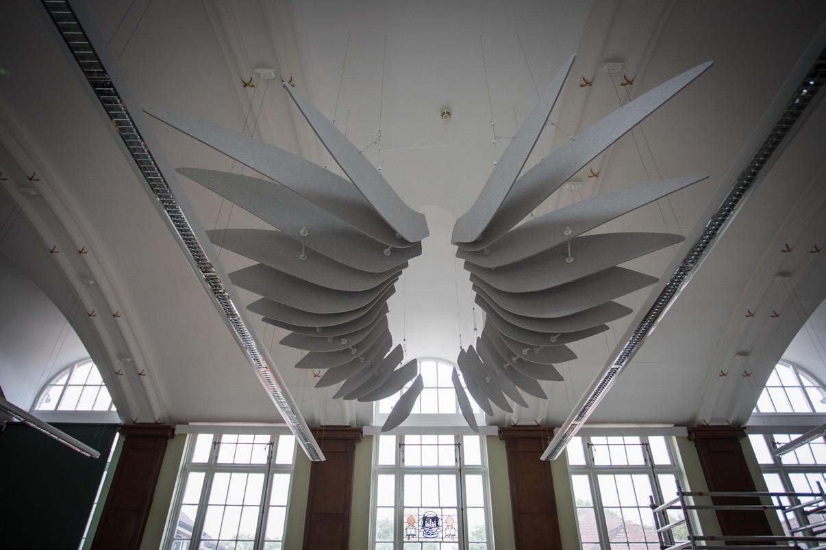 Sculptural suspended ceiling feature